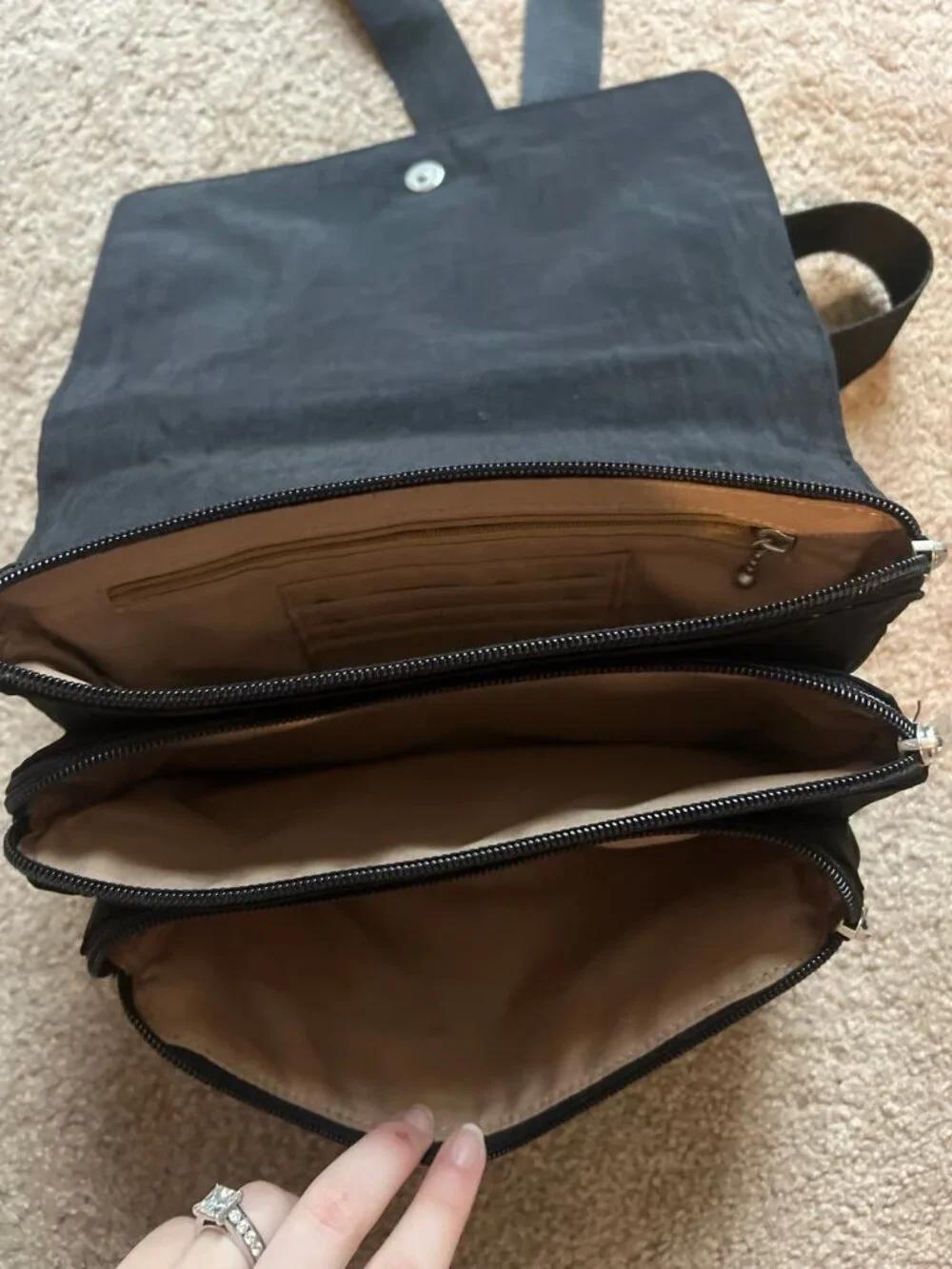 Baggallini Black Nylon Crossbody Shoulder Bag Accordion 3 Zip Purse